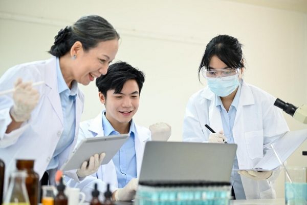 Ngành Dược ở Việt Nam muốn trở thành trung tâm sản xuất dược phẩm 